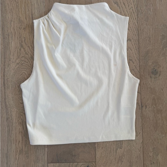 H&M Tops - H&M Womens Cropped Mock Neck Ribbed Tank Cream XS